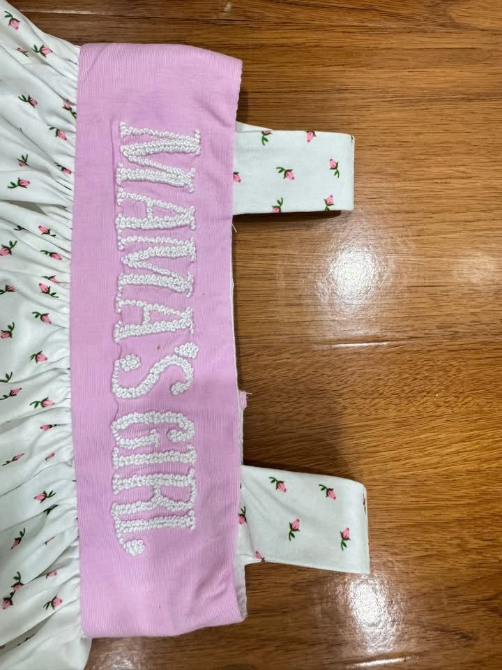 Mama’s Girl French Knot