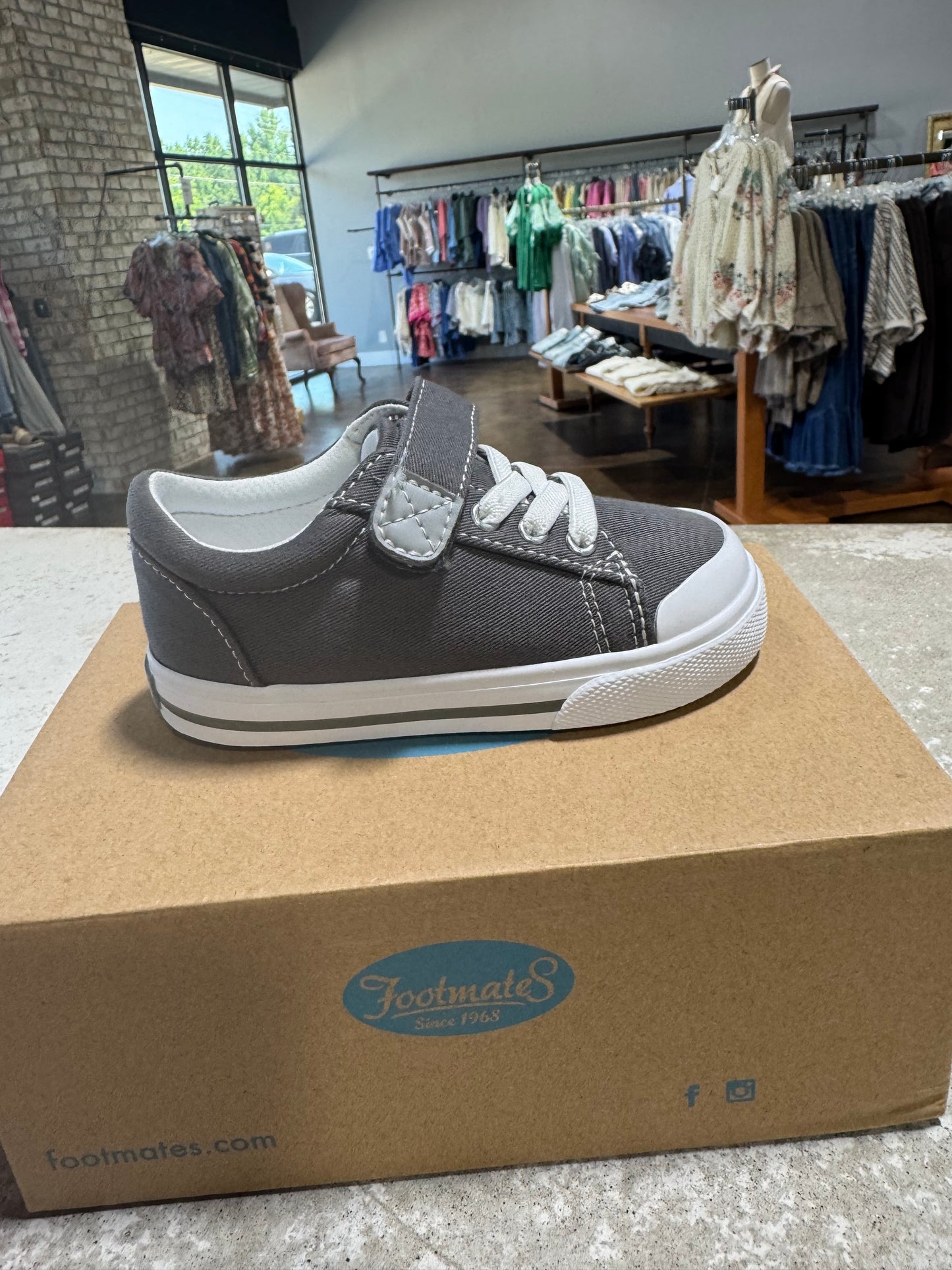 Jordan Canvas Sneaker
