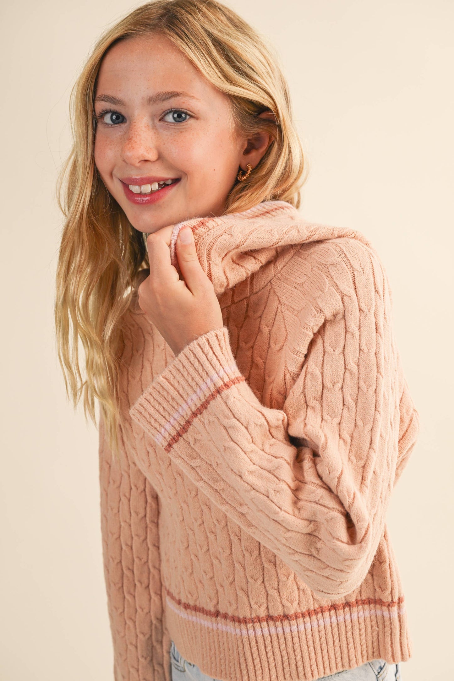 KIDS GIRLS HOODED SWEATER