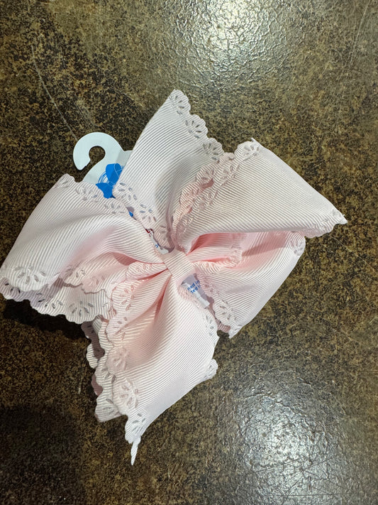 Small King Eyelet Bow
