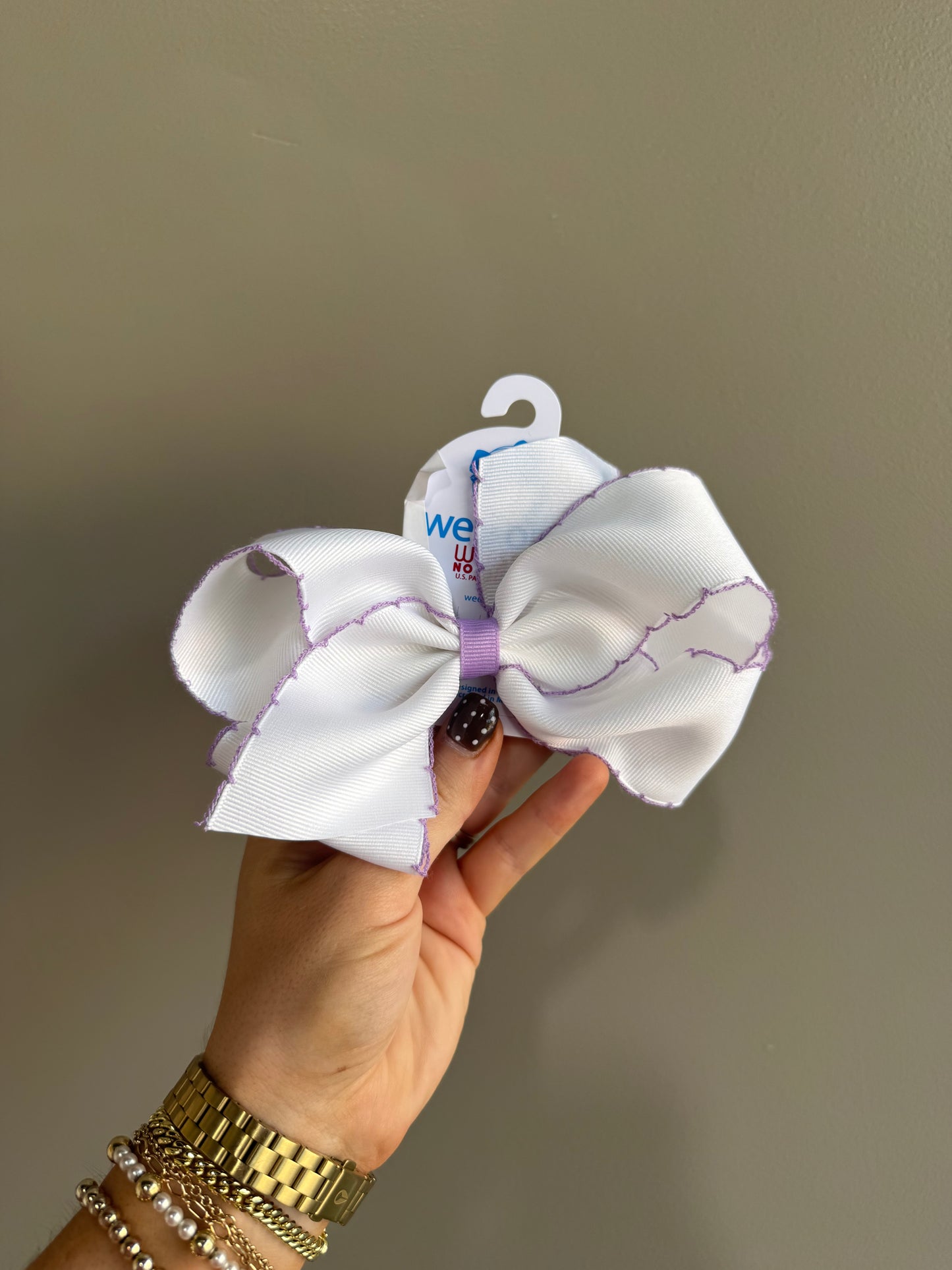 White w/ Moonstitch Bow