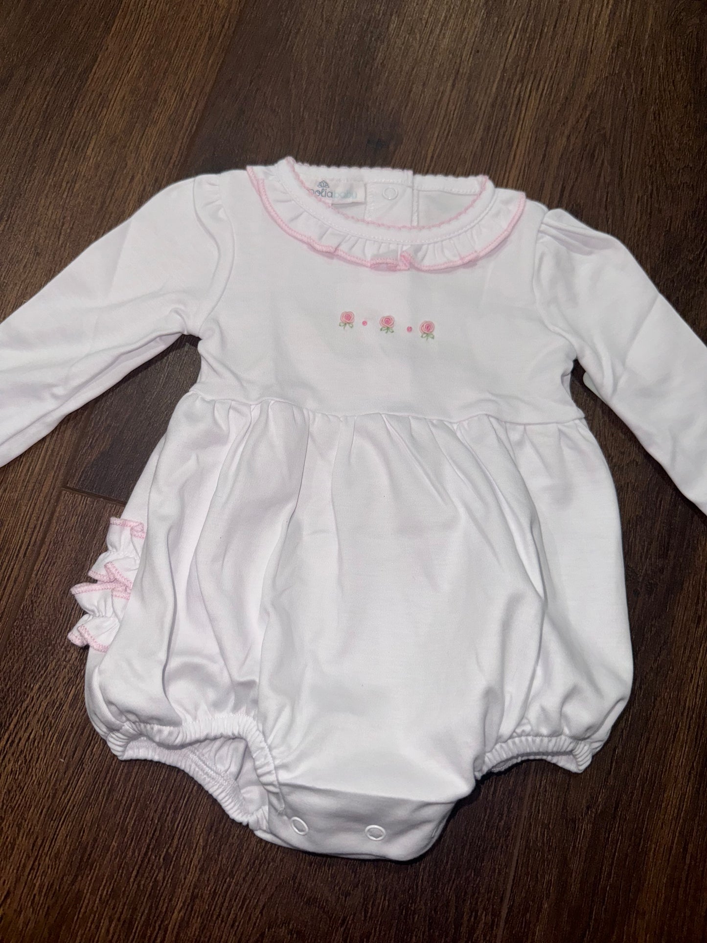 Juliette's Classics Ruffle Long Sleeve Bubble